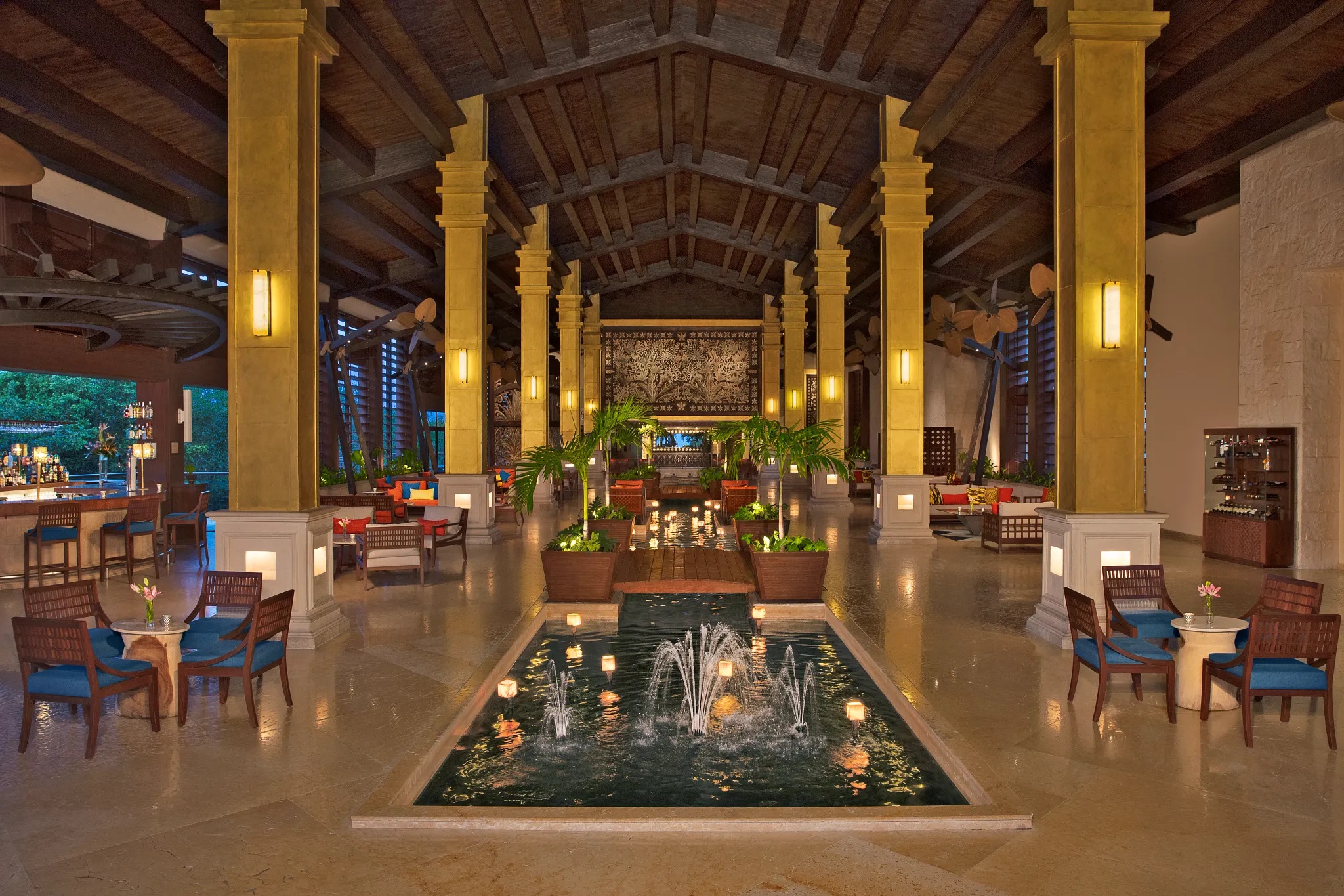 Merideth Riviera Meredith-and-Wyatt-Dreams-Riviera-Cancun-Wedding | Destify Destination ...